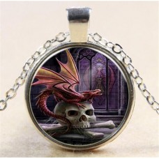 Dragon Skull silver trim w chain
